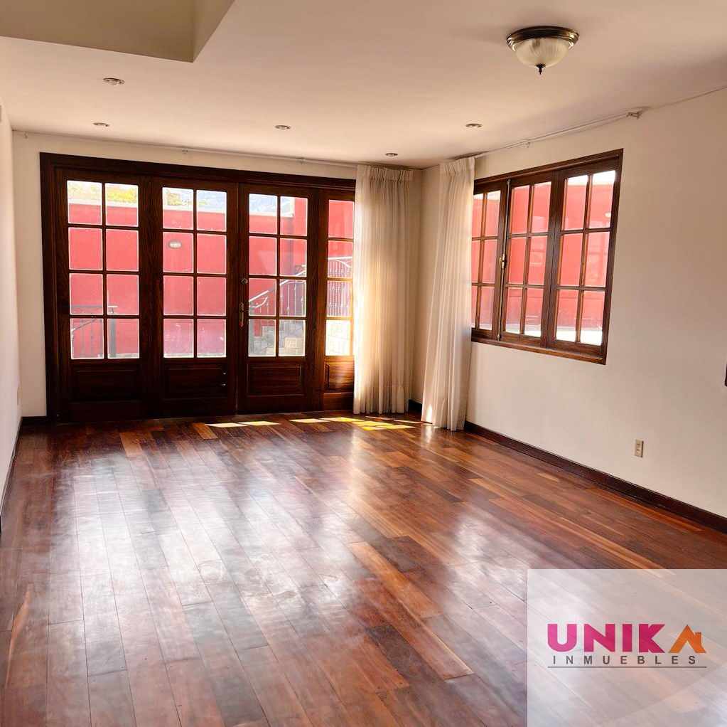 Casa en Alquiler🏡 AMPLIA Y HERMOSA CASA EN ALQUILER, AUQUISAMAÑA.  3 dormitorios 3 baños 3 parqueos Foto 22