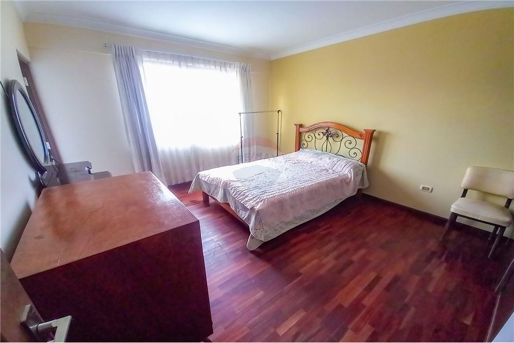 Departamento en AlquilerAv. Libertador Simón Bolívar - Zona Cala Cala 2 dormitorios 2 baños  Foto 4