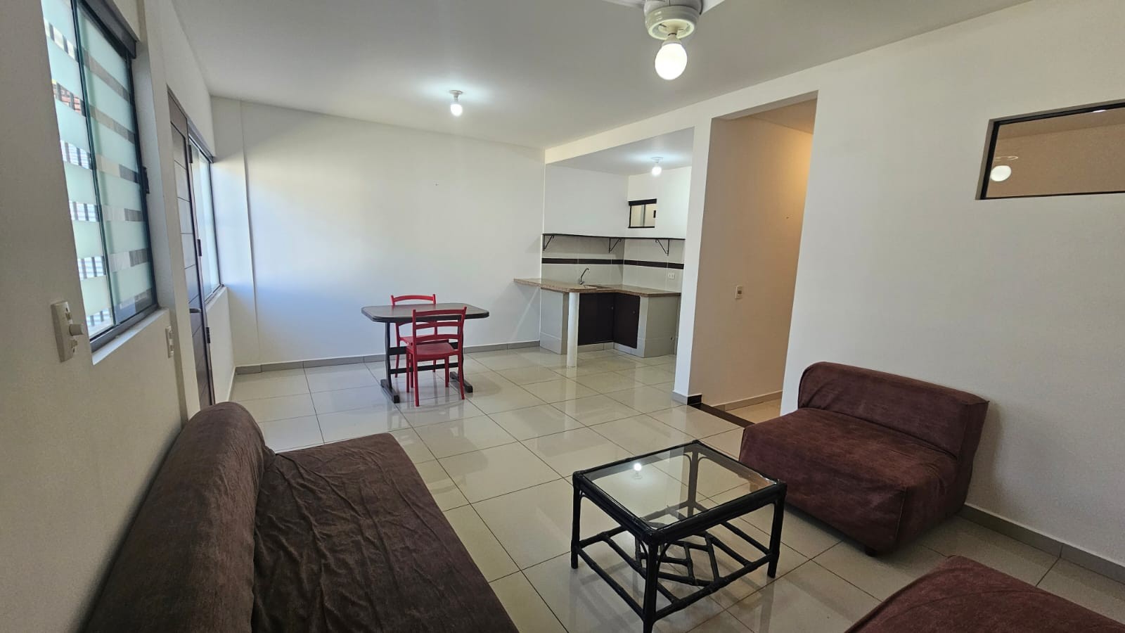 Casa En el Urubo hermosa casa de 1 planta de 2 dorm + escritorio Foto 17