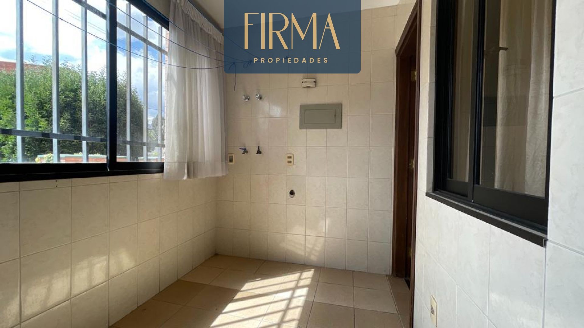 Departamento en AlquilerCALACOTO LOS SAUCES 3 dormitorios 4 baños 2 parqueos Foto 5