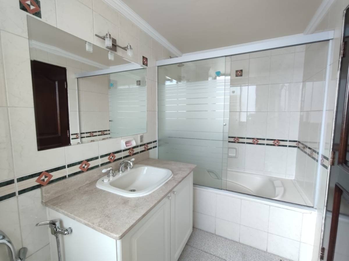 Departamento en San Miguel en La Paz 4 dormitorios 5 baños 1 parqueos Foto 21
