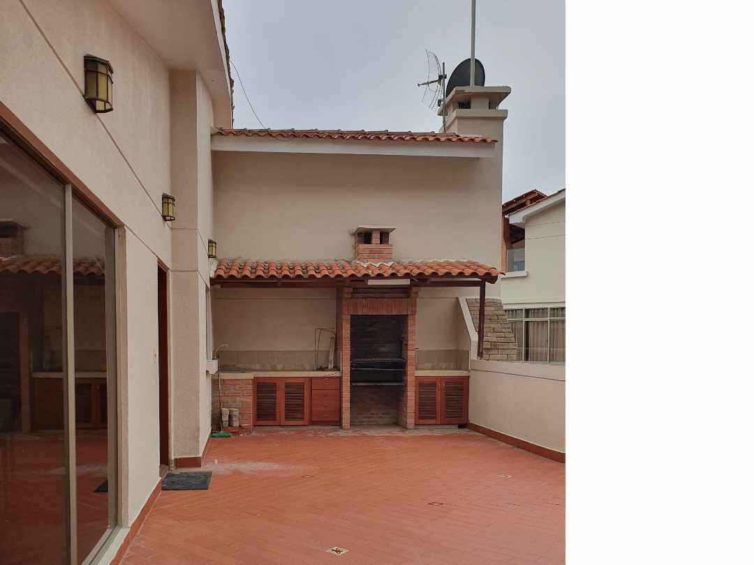 Departamento en AlquilerAchumani 4 dormitorios 5 baños 2 parqueos Foto 15