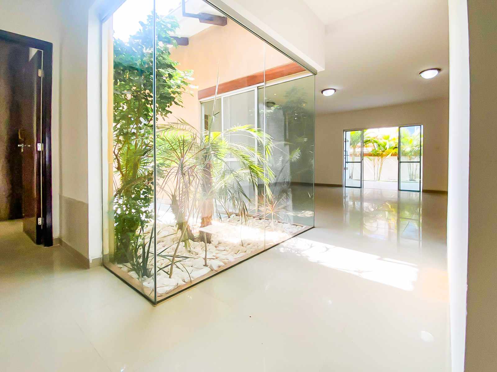Casa en Venta<b>CASA EN VENTA EN EL URUBÓ - CONDOMINIO SANTA CRUZ DE LA COLINA</b> 4 dormitorios 4 baños 2 parqueos Foto 7