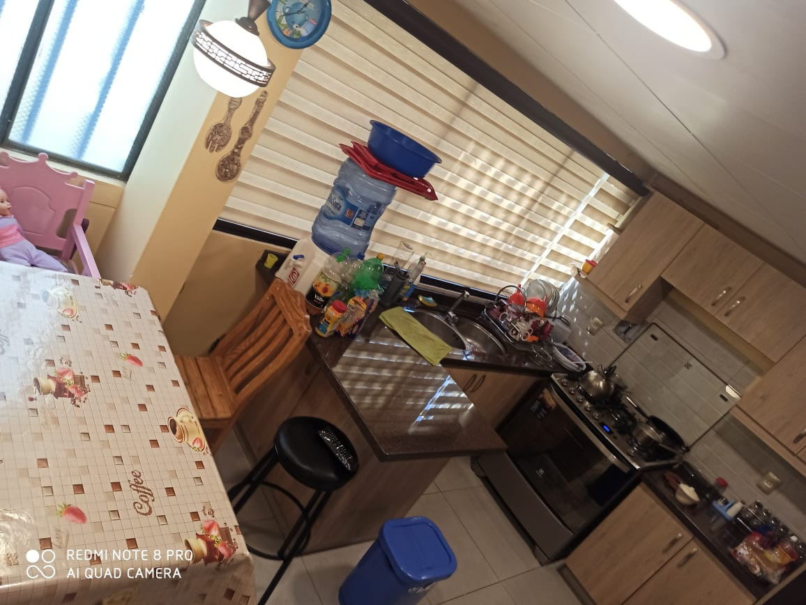 Departamento en VentaCalle Altamirano entre calles 3 y 4 zona Irpavi Foto 2