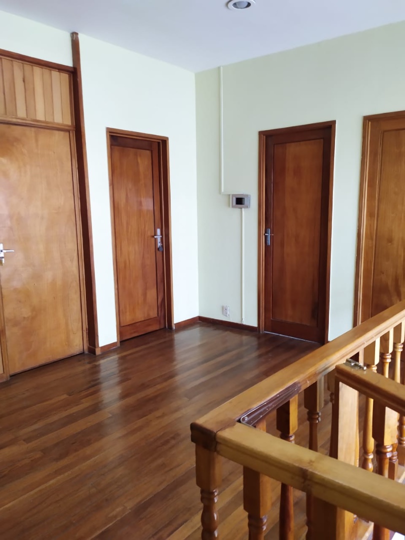 Casa en Miraflores en La Paz 4 dormitorios 4 baños 3 parqueos Foto 11