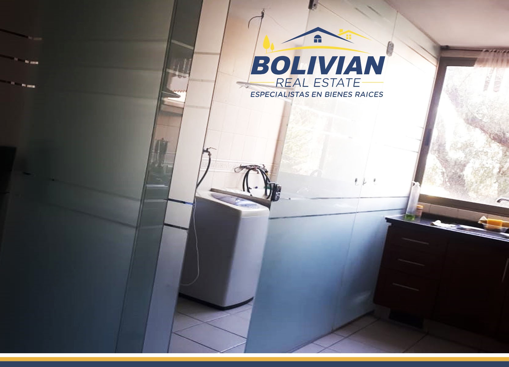 Departamento en AlquilerALQUILER DE DEPARTAMENTO AMOBLADO – CALACOTO, CALLE 23 A PASOS DE LA AV. BALLIVIÁN 3 dormitorios 3 baños 1 parqueos Foto 7