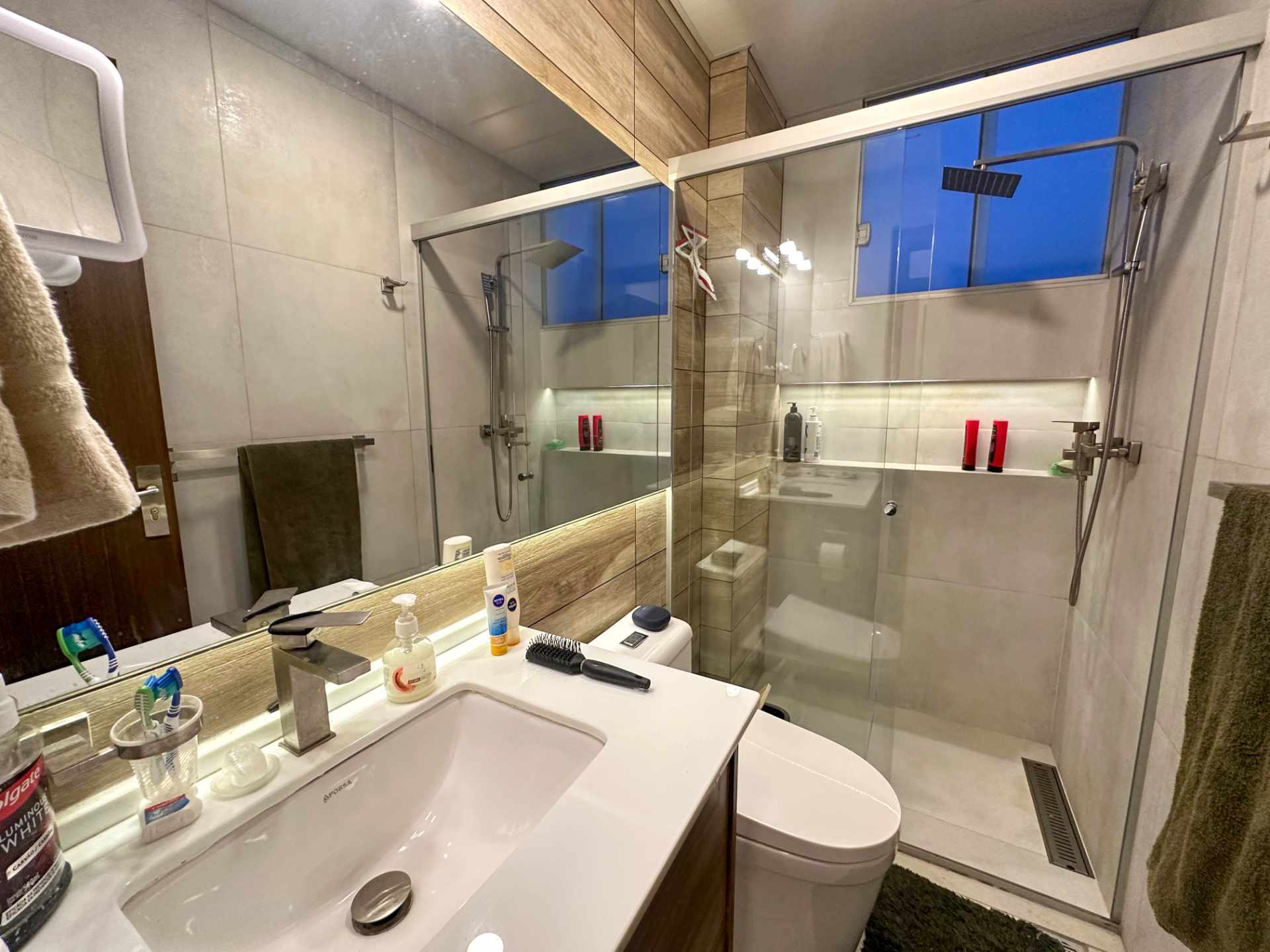 Departamento Edif. Jardines de Aranjuez, A. Quijarro (A 1 Cuadra del parque Fidel Anze). Foto 9