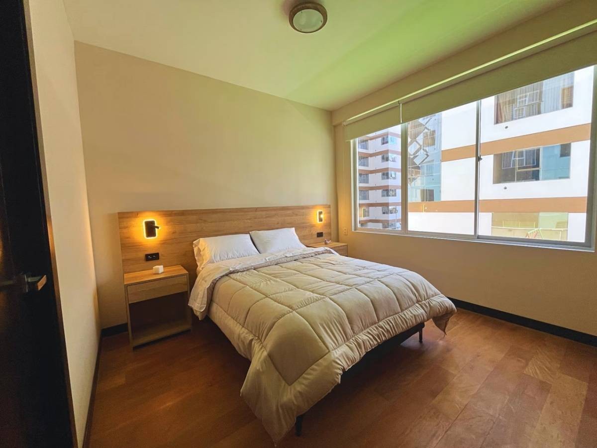 Departamento en Obrajes en La Paz 2 dormitorios 3 baños  Foto 10