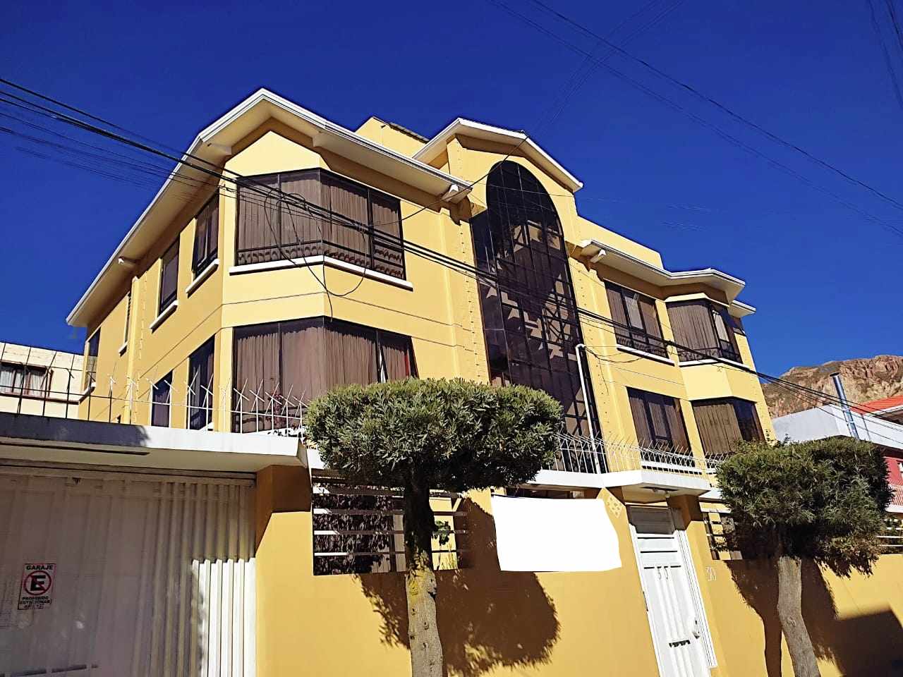 Casa en VentaLOS PINOS (inicio) 9 dormitorios 12 baños 3 parqueos Foto 1