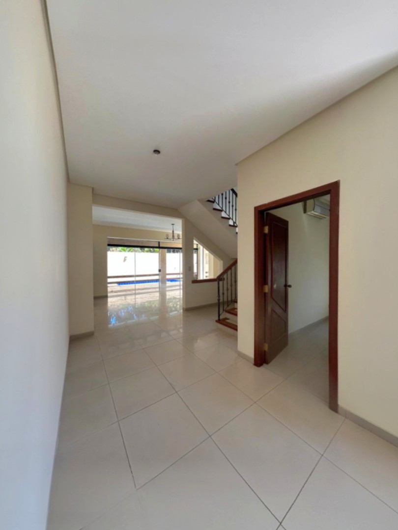 En Alquiler a $us 1,500 Foto 24