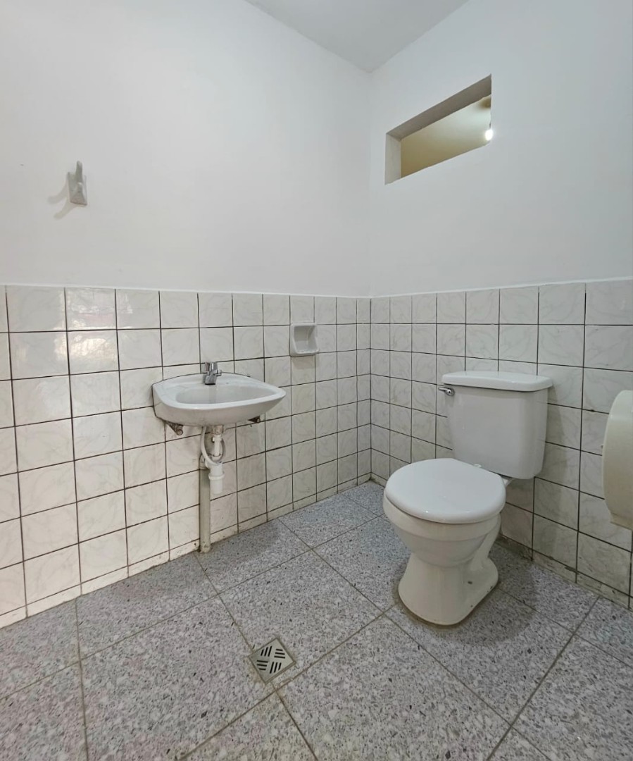 Departamento en AlquilerAv. Paragua 2do anillo  3 dormitorios 2 baños 4 parqueos Foto 10