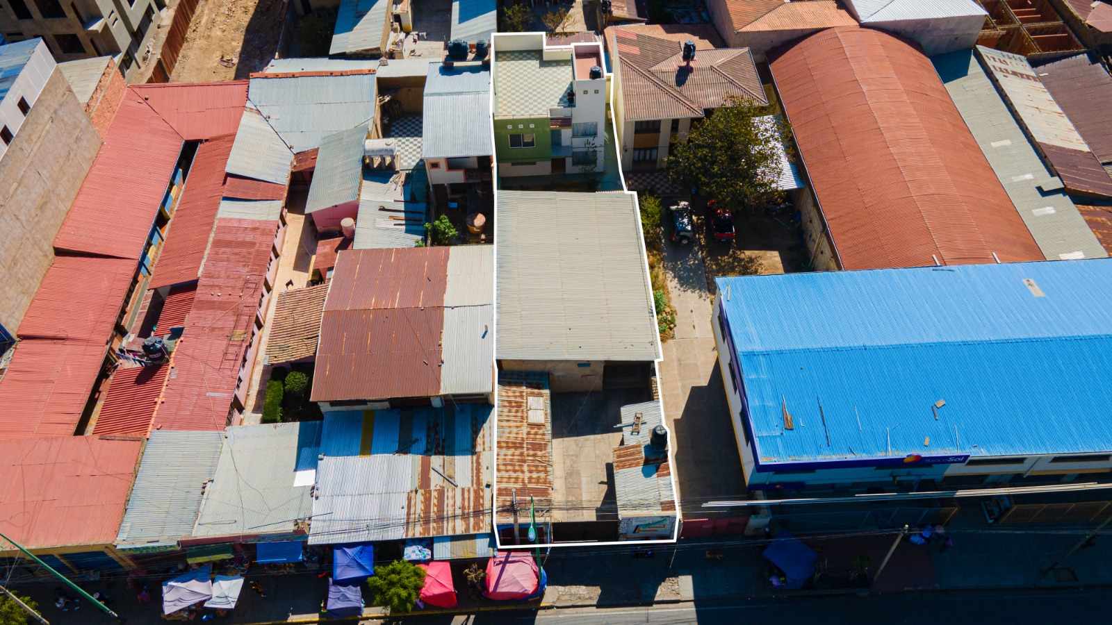 Casa en VentaAv. República - Y Av. 6 de agosto Sur 3 dormitorios 2 baños 2 parqueos Foto 25