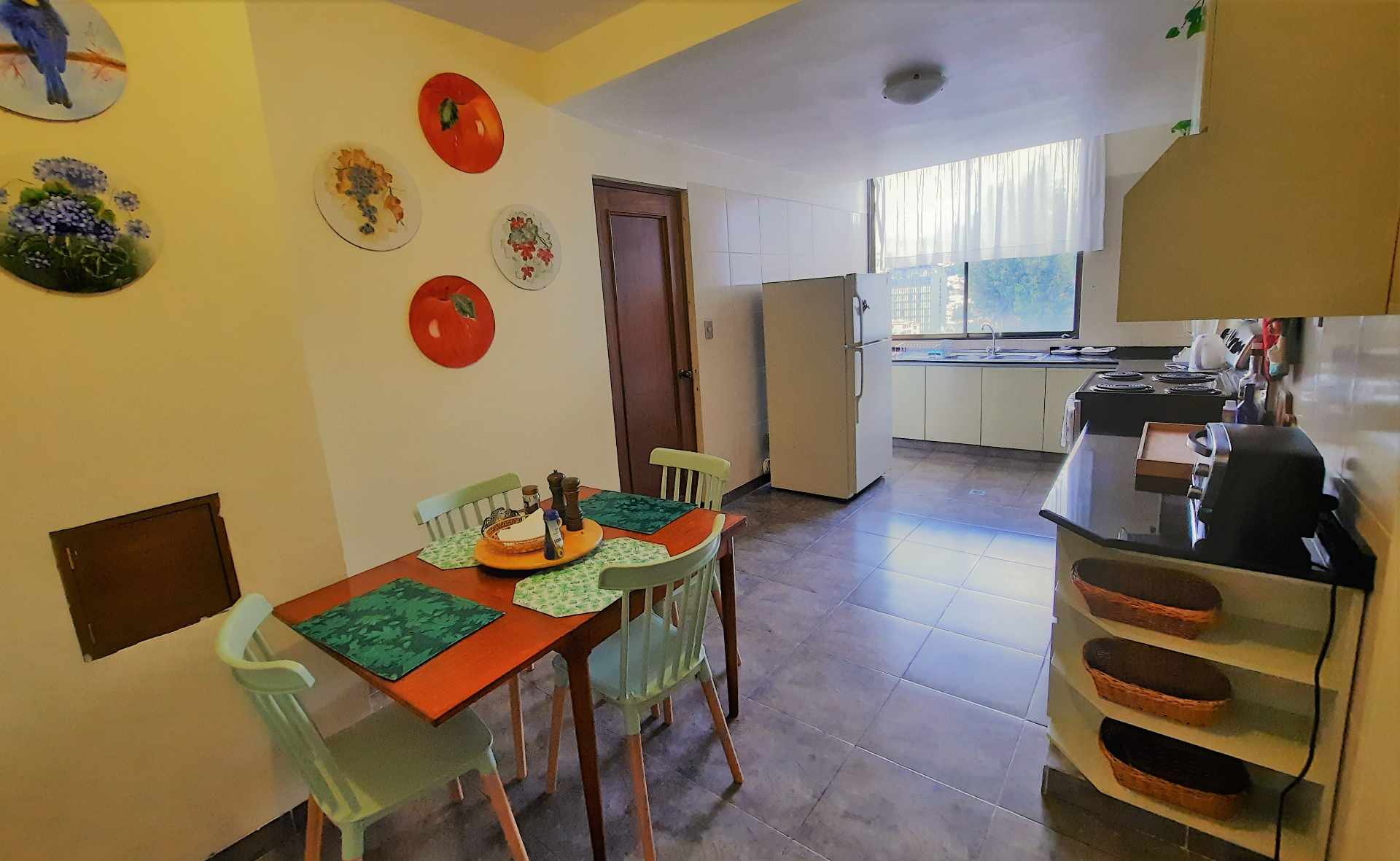 Departamento en AlquilerCalle 24 de Calacoto con Av. Ballivián 4 dormitorios 4 baños  Foto 28