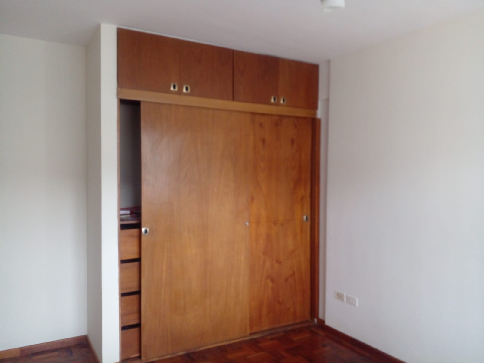 Departamento en Sopocachi en La Paz 3 dormitorios 2 baños  Foto 7