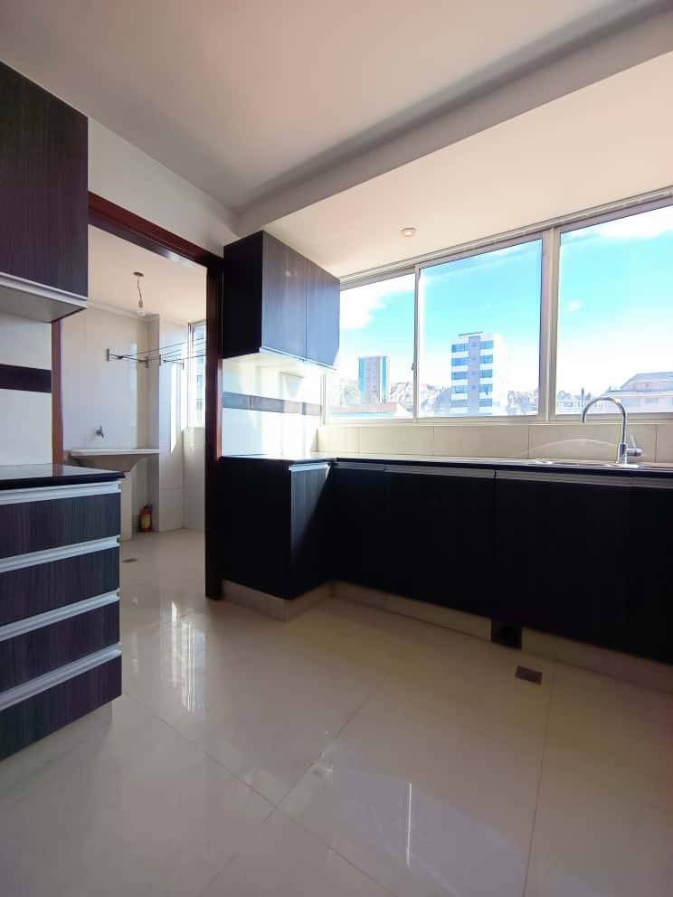 Departamento HERMOSO DEPARTAMENTO DE LUJO EN VENTA – ACHUMANI Foto 5