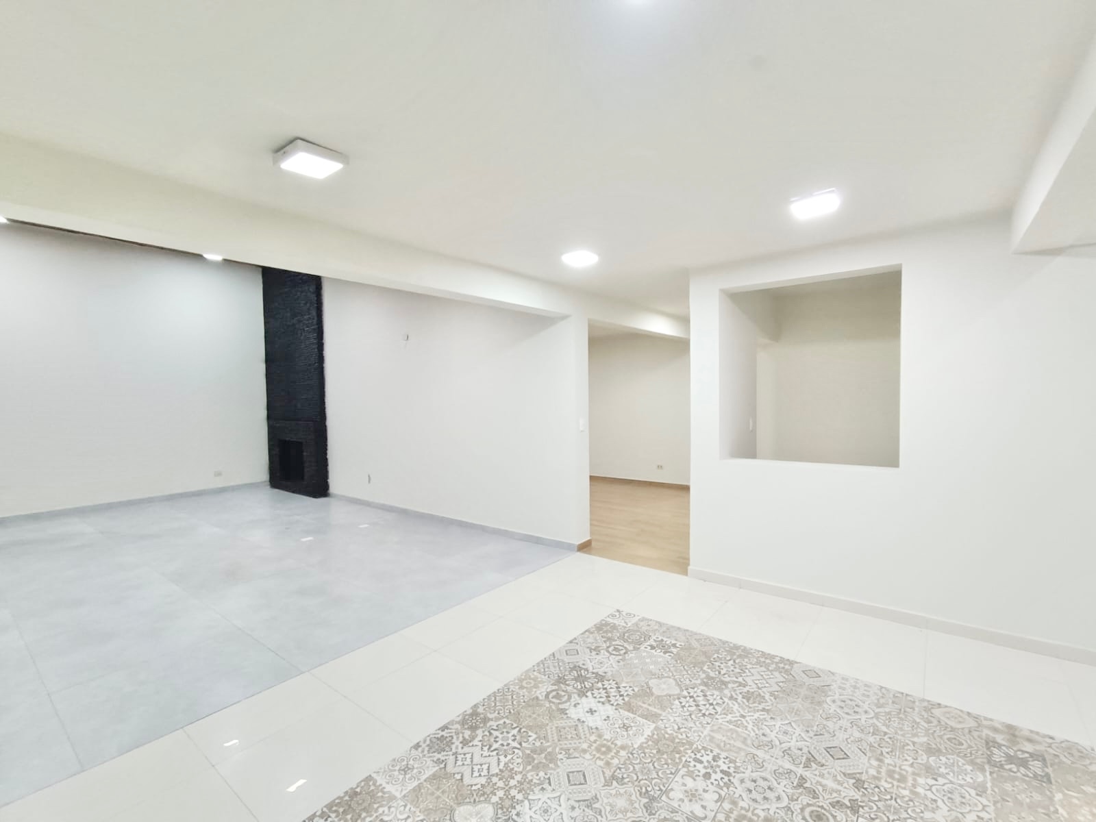 Casa en AlquilerCASA PARA NEGOCIO U OFICINA, EN ALQUILER, CALACOTO  3 dormitorios 3 baños 8 parqueos Foto 5