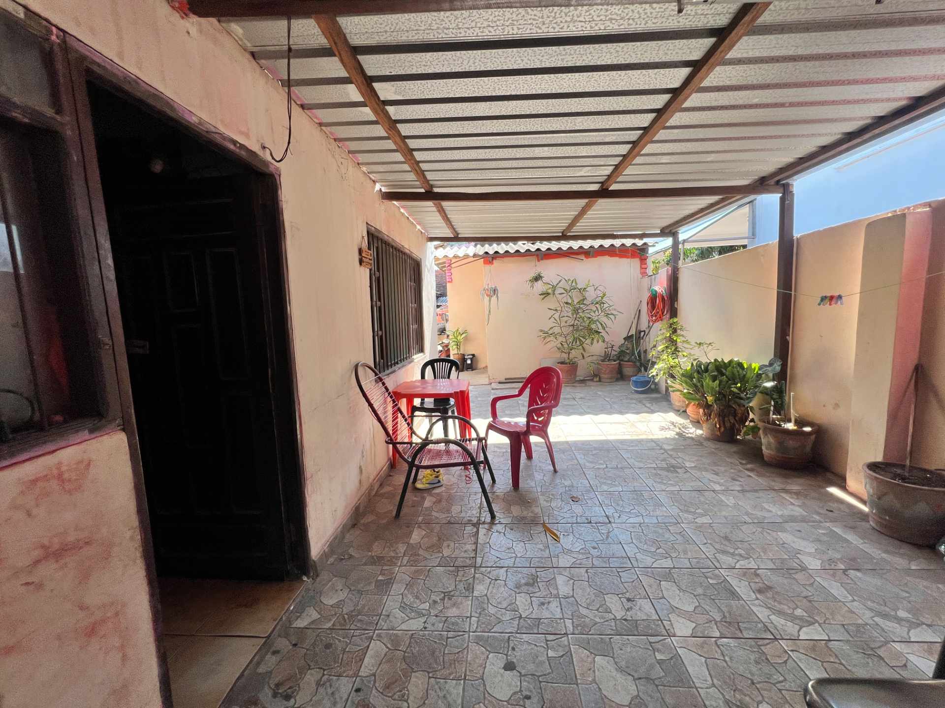 Casa en Pampa de la isla en Santa Cruz de la Sierra 12 dormitorios 3 baños 2 parqueos Foto 5