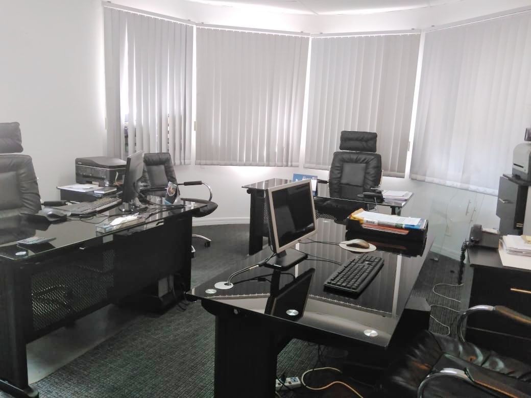 Oficina en Sopocachi en La Paz 7 dormitorios 2 baños  Foto 11