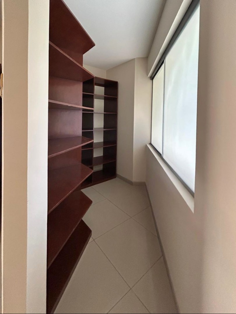 En Alquiler a $us 1,500 Foto 16