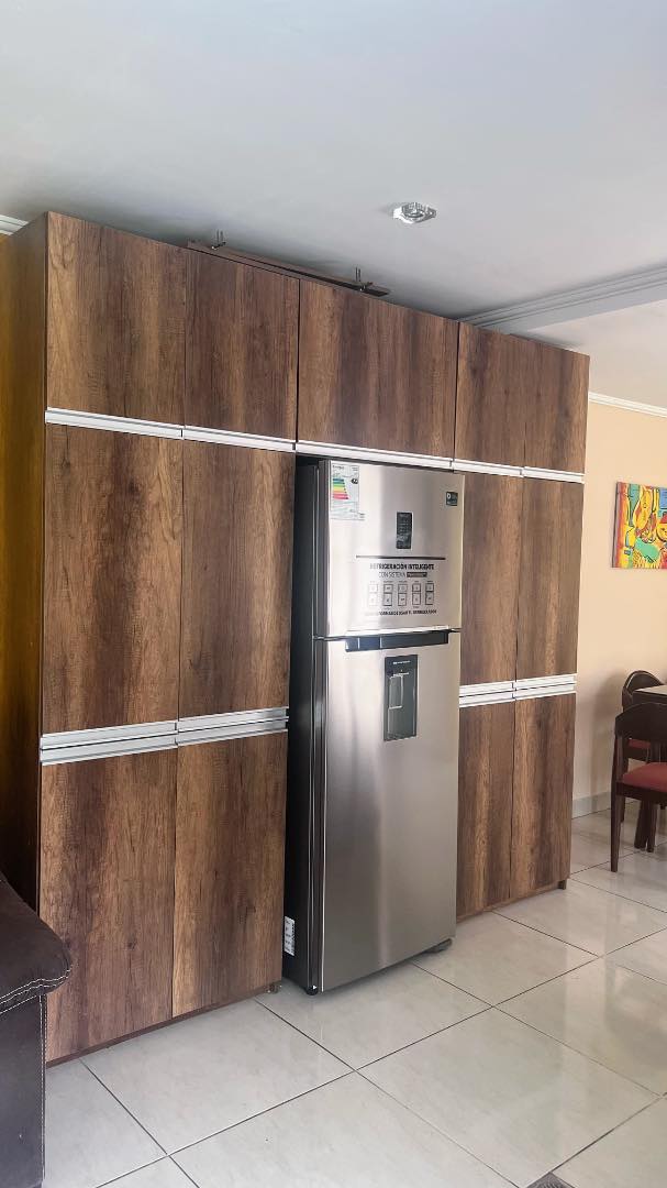 Departamento en AlquilerIrpavi, calle Altamirano  2 dormitorios 3 baños 1 parqueos Foto 10