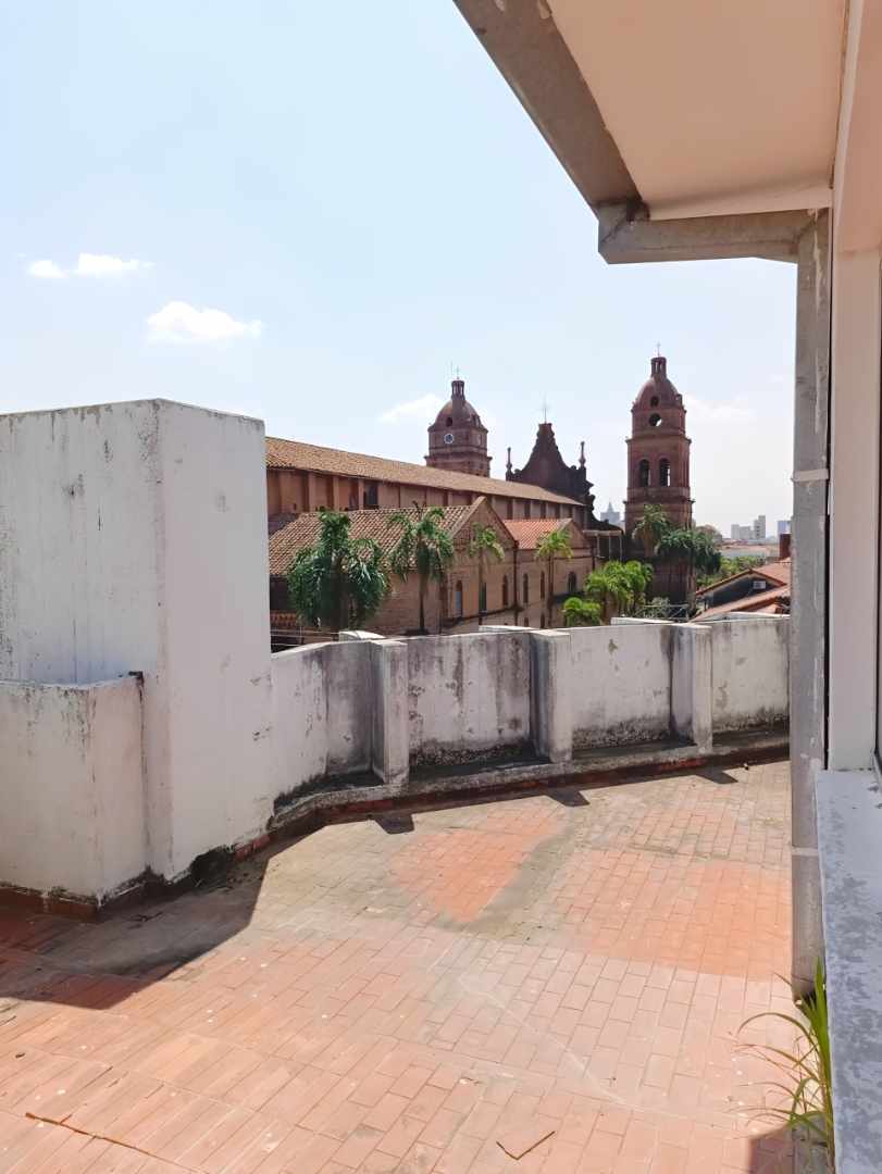Edificio en VentaEDIFICIO EN VENTA – ATRÁS DE LA CATEDRAL (24 de Septiembre) 10 dormitorios 5 baños  Foto 17