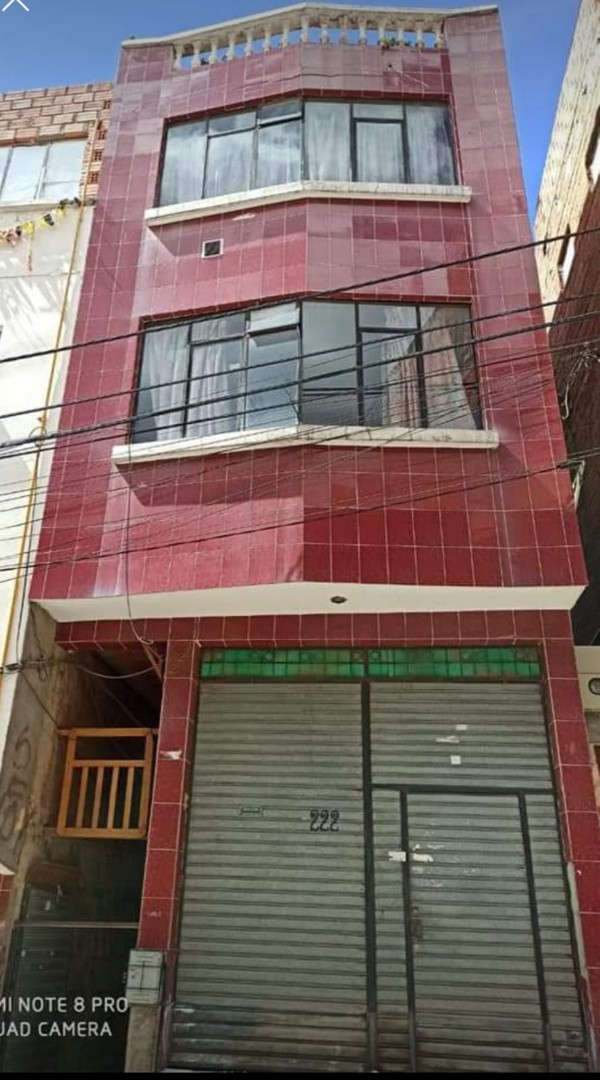 Casa en Tembladerani en La Paz 8 dormitorios 2 baños 1 parqueos Foto 1