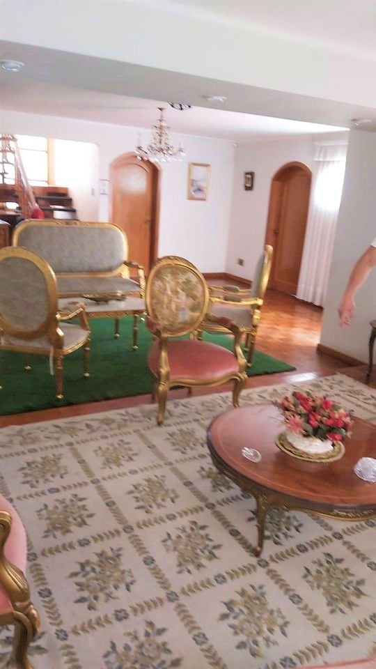 Casa en Irpavi en La Paz 5 dormitorios 6 baños 5 parqueos Foto 7