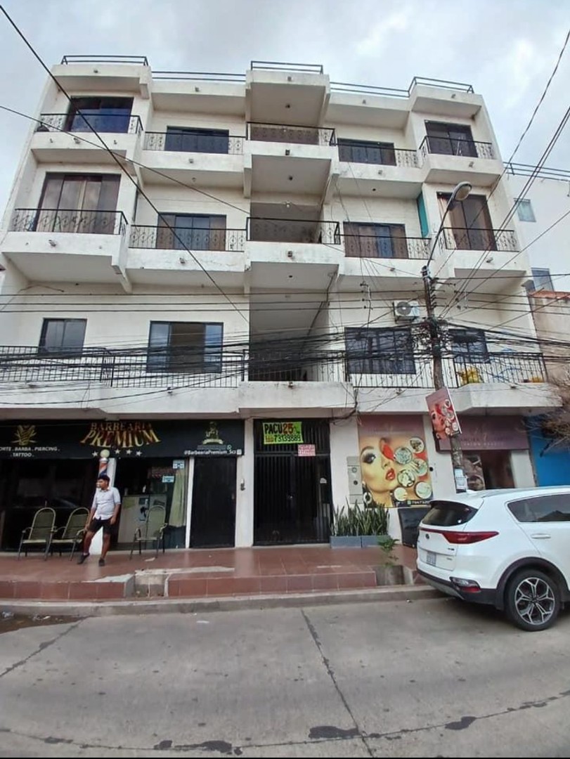 Edificio en Venta6to Anillo Banzer Zona universidad Ucebol 36 dormitorios 36 baños  Foto 4