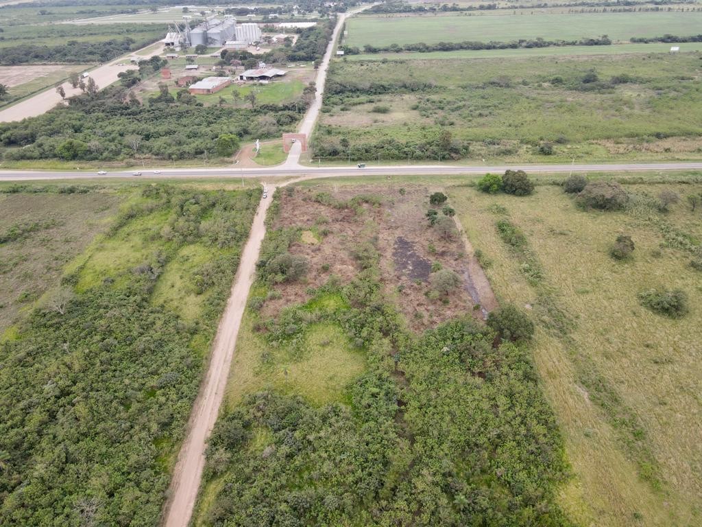 Terreno En Venta de 1 a 8 Hectáreas Sobre Carretera Cotoca - Pailas ($us 26 x m2) Foto 6