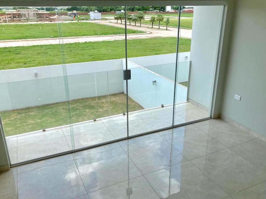 Casa Condominio Kerana 2 . Ubicado en el km 7 de la carretera cotoca entrando por la Av. La casona Foto 7