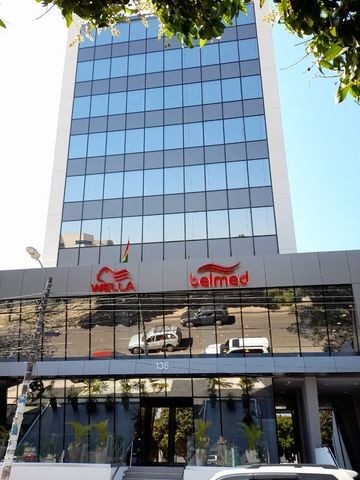 En Alquiler a $us 1,200 Foto 1