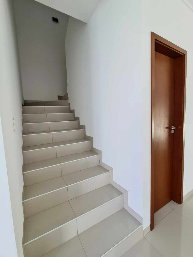 Casa Zona Norte 
km 8½ Banzer (Zona Col. Cambridge)
Condominio Las Palmeras 2 Foto 29