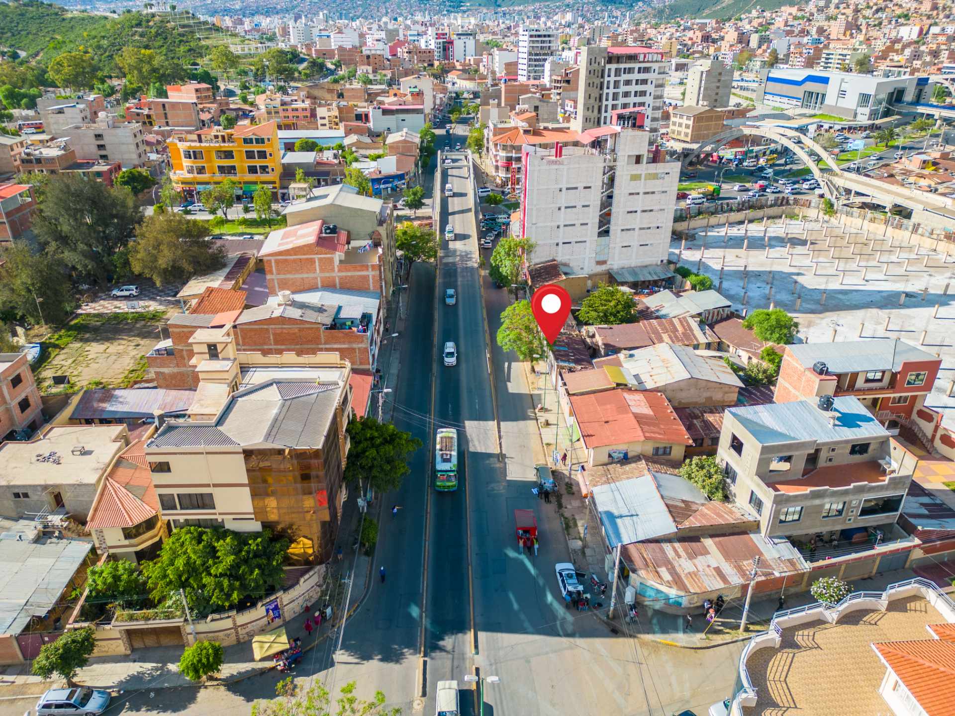 Terreno en VentaAV. PANAMERICANA-COCHABAMBA Foto 2