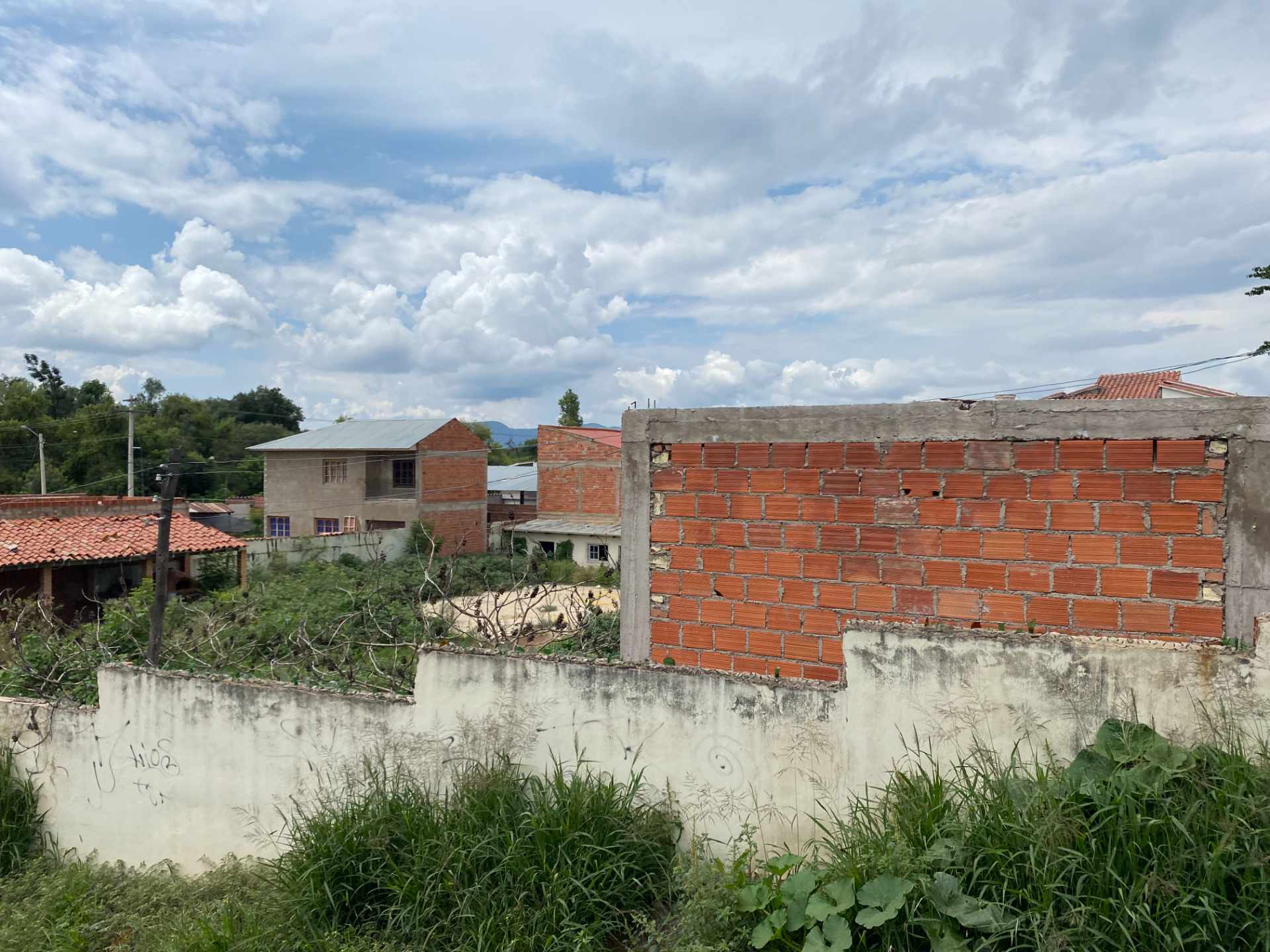 Terreno Av. Jaime Paz en plena esquina Automovil Club  Foto 4