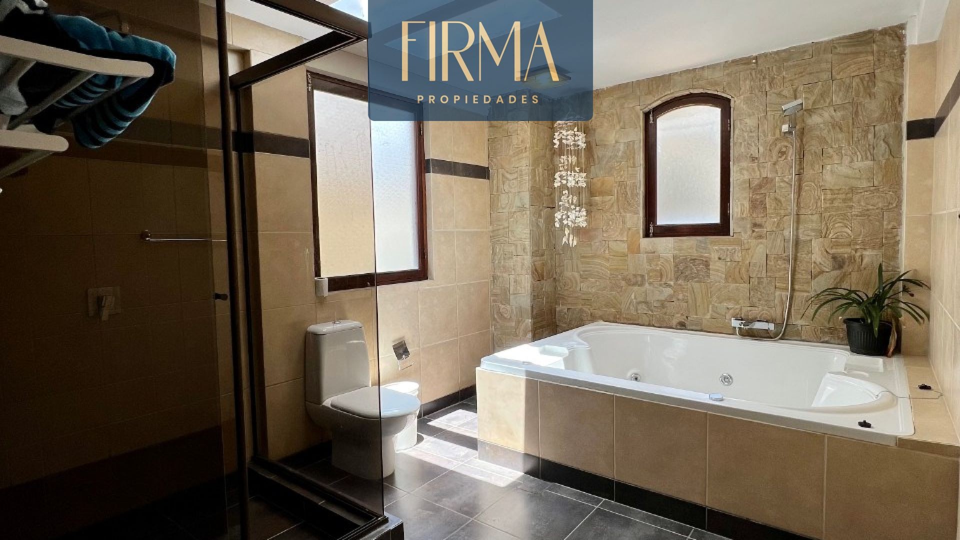 Casa en VentaIRPAVI, EL VERGEL CALLE 5 4 dormitorios 5 baños 4 parqueos Foto 11