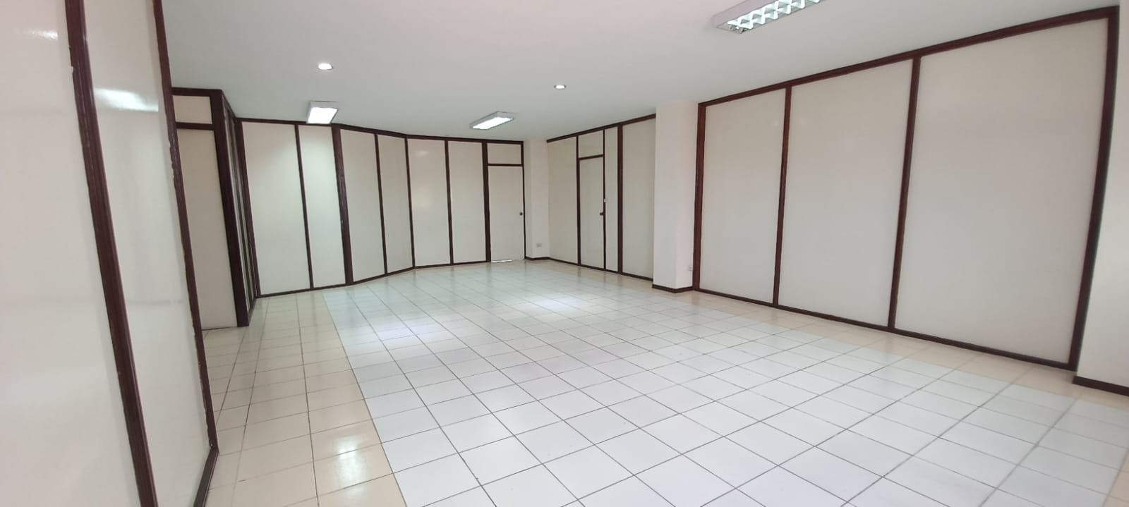 Oficina en VentaAv. San Martin casi Calama Foto 6