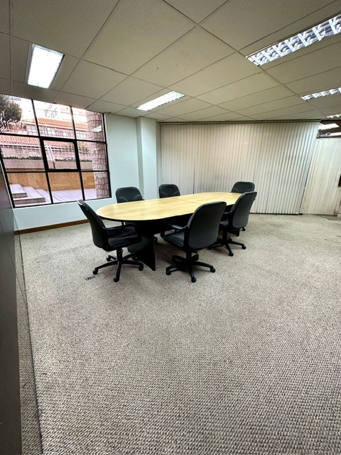 Oficina Modernas y cómodas oficinas en Calacoto Foto 2
