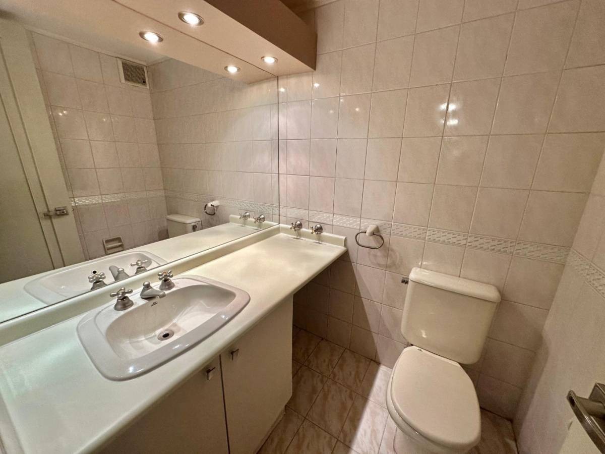 Casa en VentaCALLE 21 DE CALACOTO Y AV. COSTANERA CONDOMINIO CERRO GEMELO II Foto 9