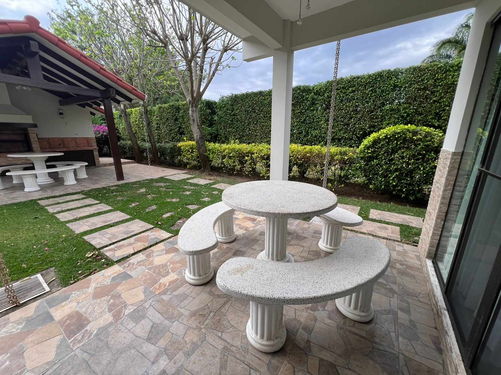 Casa en AlquilerCONDOMINIO JARDINES DL URUBO I Foto 5