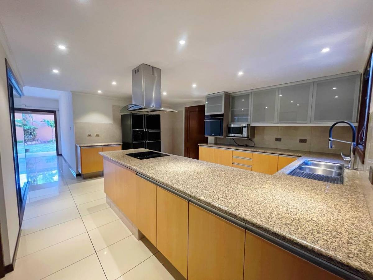 En Alquiler a Bs 15,500 Foto 3