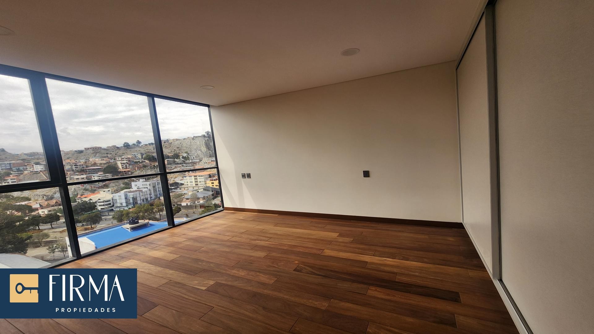 Departamento en Obrajes en La Paz 3 dormitorios 4 baños 1 parqueos Foto 8