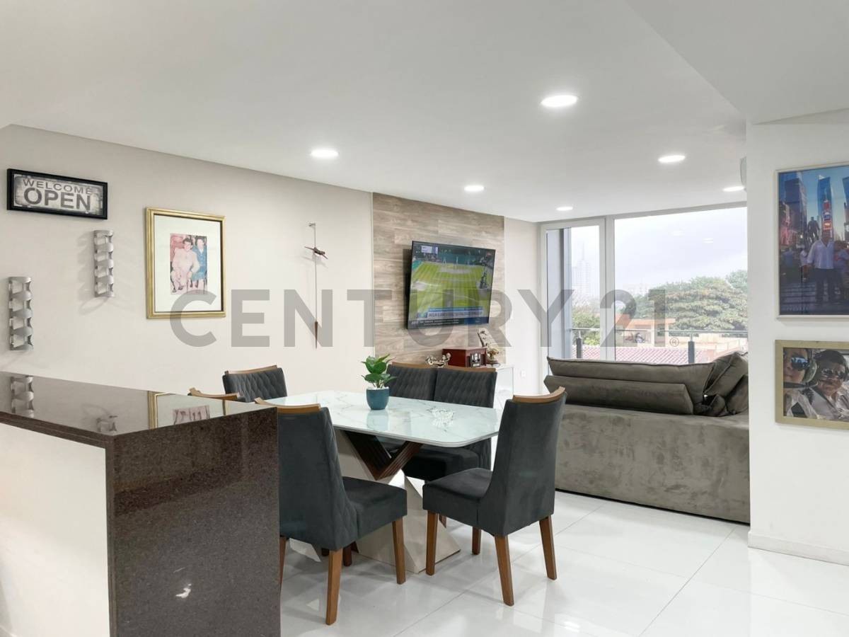 Departamento en Venta<b>ZONA NORTE - ENTRE 3er. Y 4to. ANILLO DEPARTAMENTO DE 2 DORMITORIOS EN VENTA</b>  Foto 3