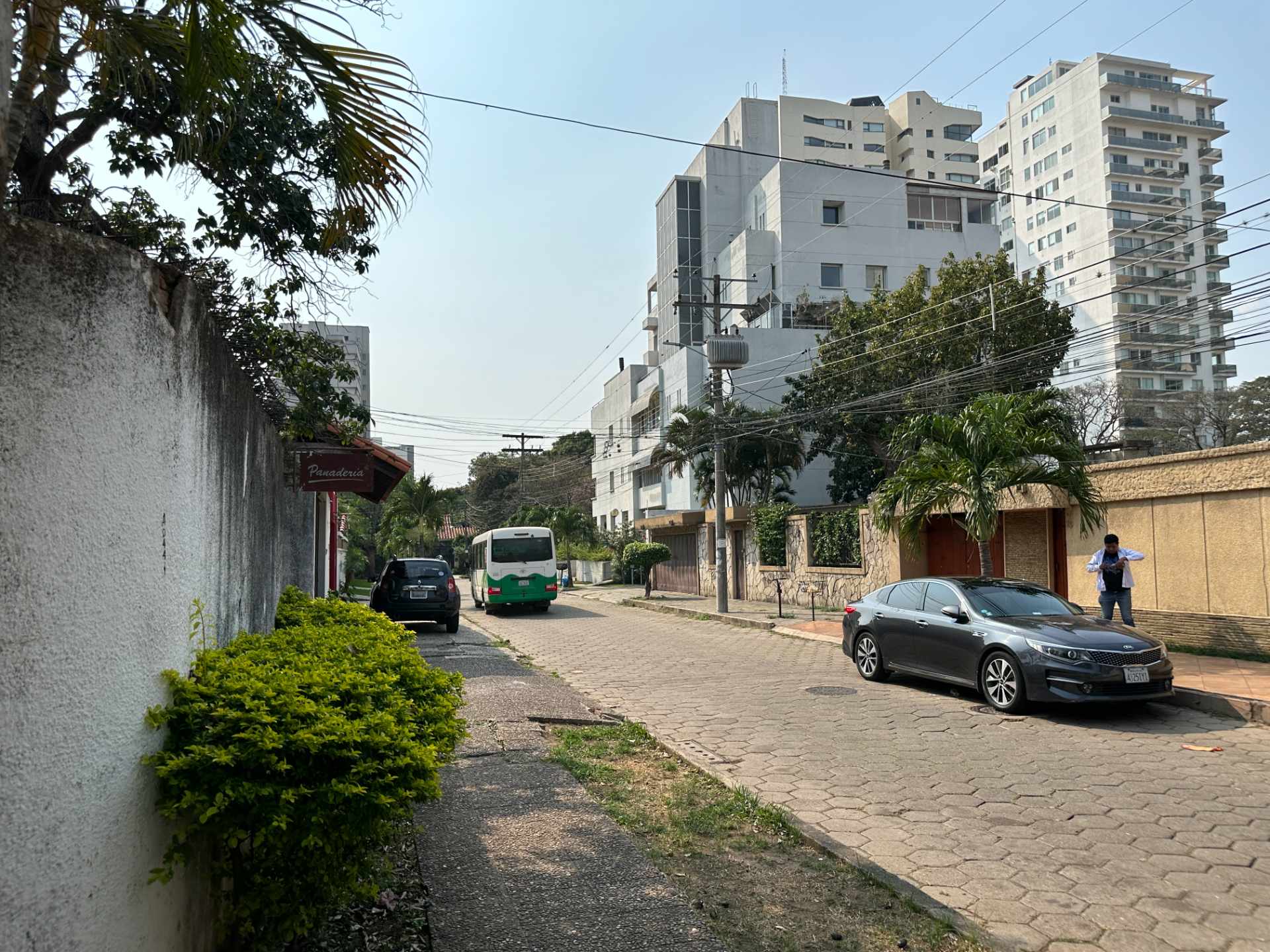 Terreno en Entre 1er y 2do anillo Sur en Santa Cruz de la Sierra    Foto 7