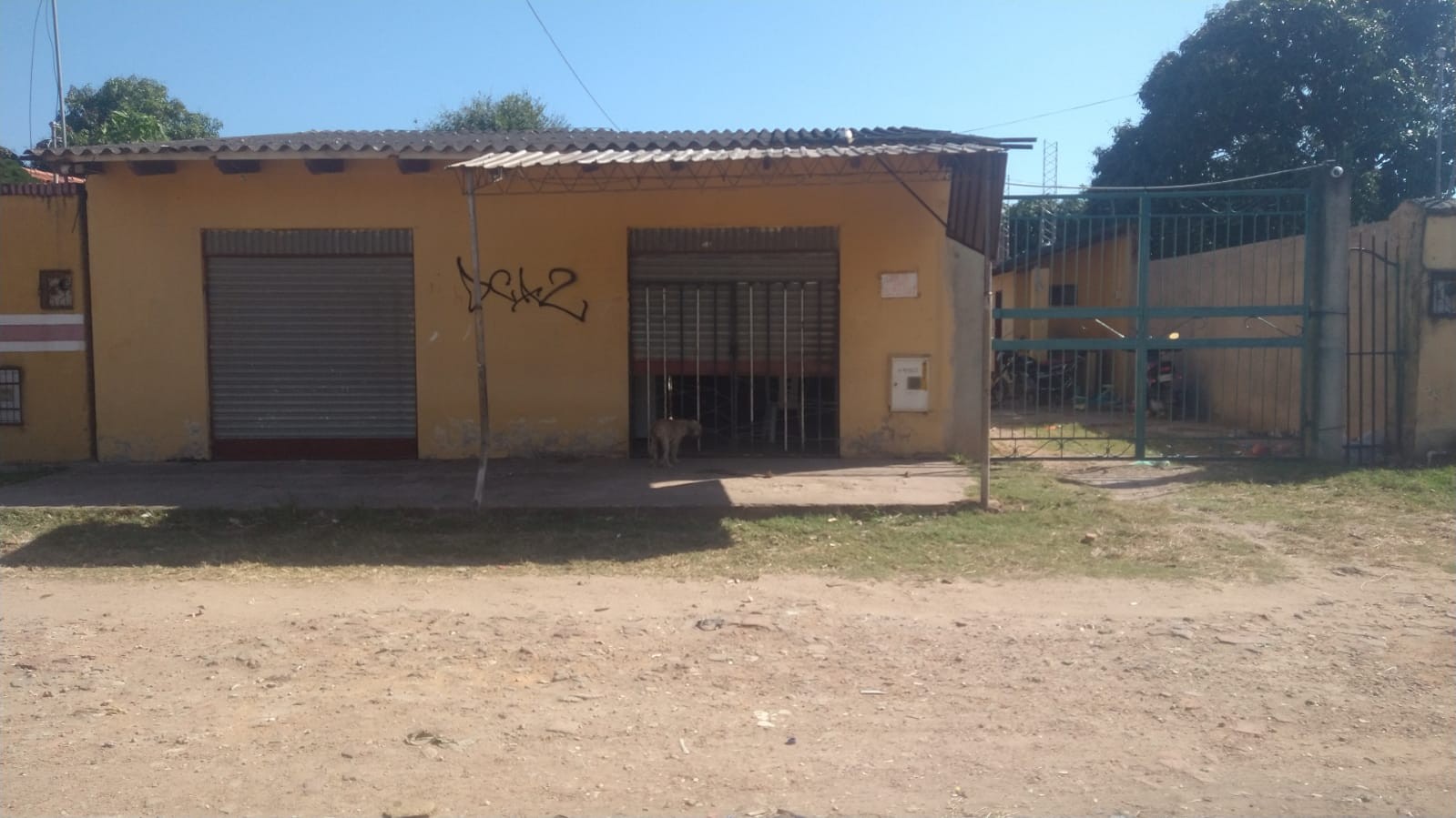 Casa en VentaCASA EN VENTA DE OCASION  EN BARRIO LOS CHACOS ZONA PAMPA DE LA ISLA  6TO ANILLO 2 dormitorios 1 baños 2 parqueos Foto 1