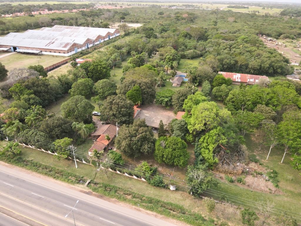 Quinta propiedad agrícola en VentaEn Venta de Ocasión Hermosa Quinta de 24,2 Hectáreas (26$ x m2) Sobre Doble Vía a Cotoca ideal para Desarrollo Comercial o Inmobiliario Foto 2