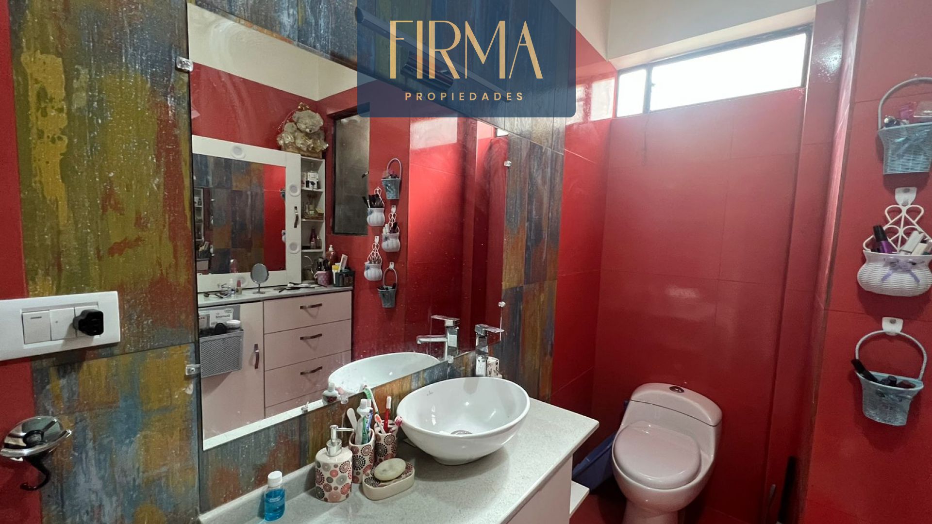 Departamento en AnticréticoPENTHOUSE EN ANTICRETICO EN MIRAFLORES 4 dormitorios 4 baños 2 parqueos Foto 7