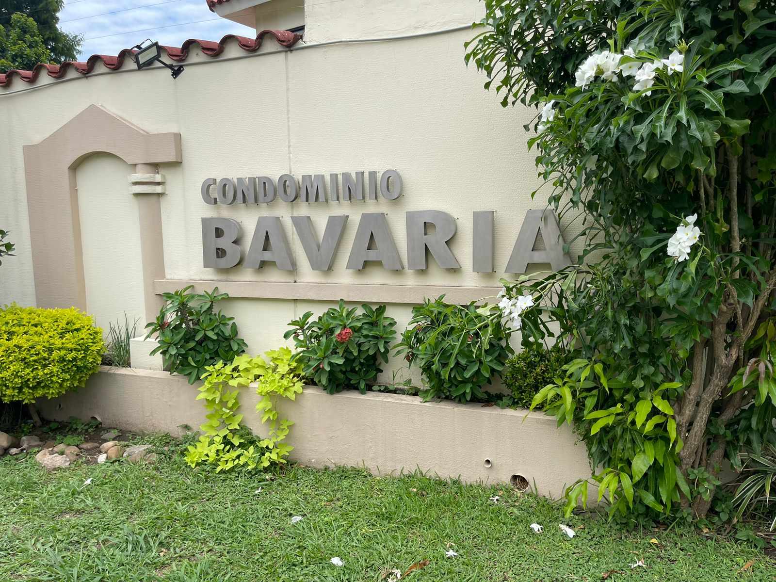 Casa Condominio Bavaria - Zona 8vo. Anillo y Av. Banzer Foto 19