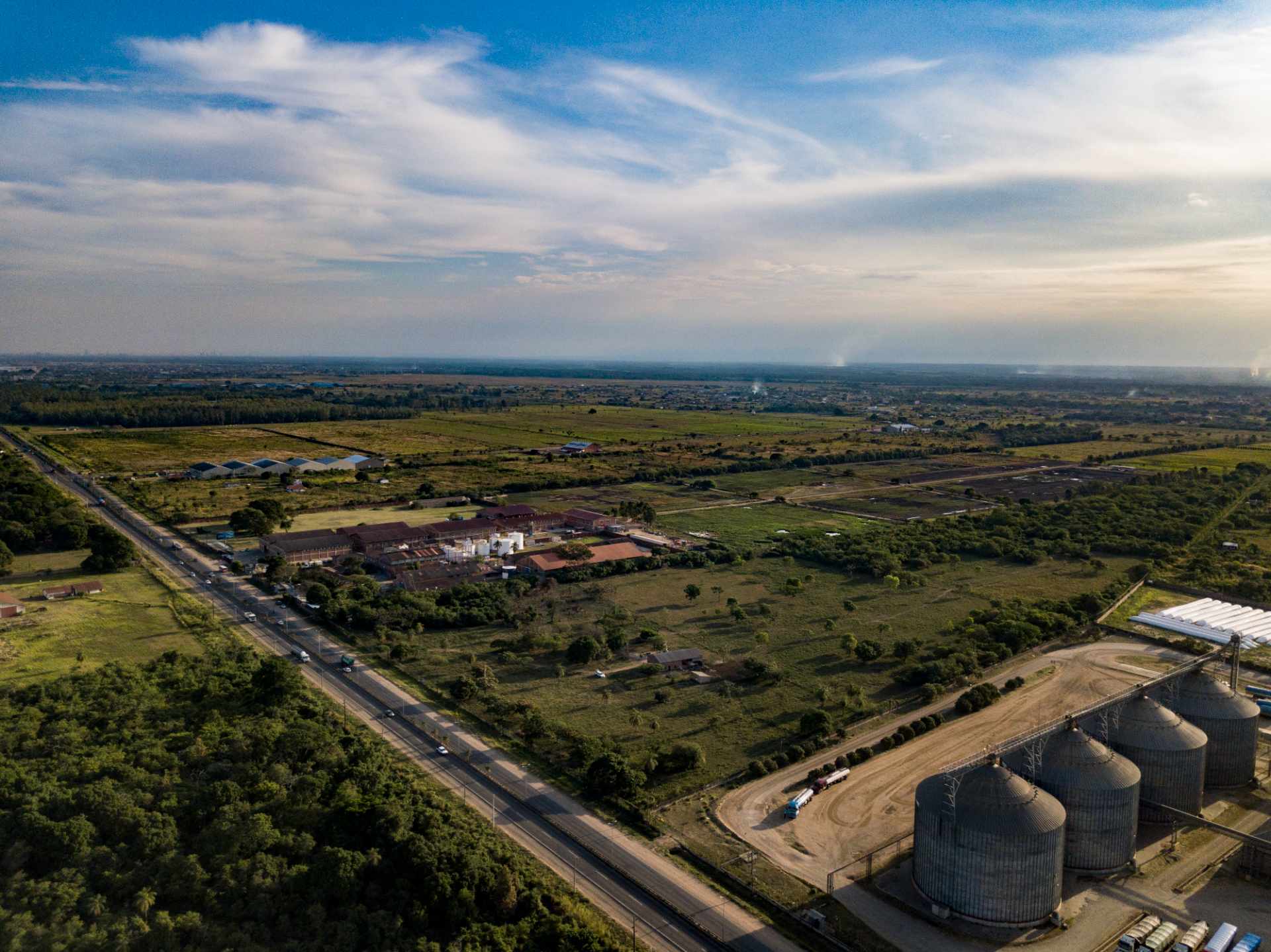 Terreno en VentaNorte, Sobre la Carretera a Warnes. Foto 7