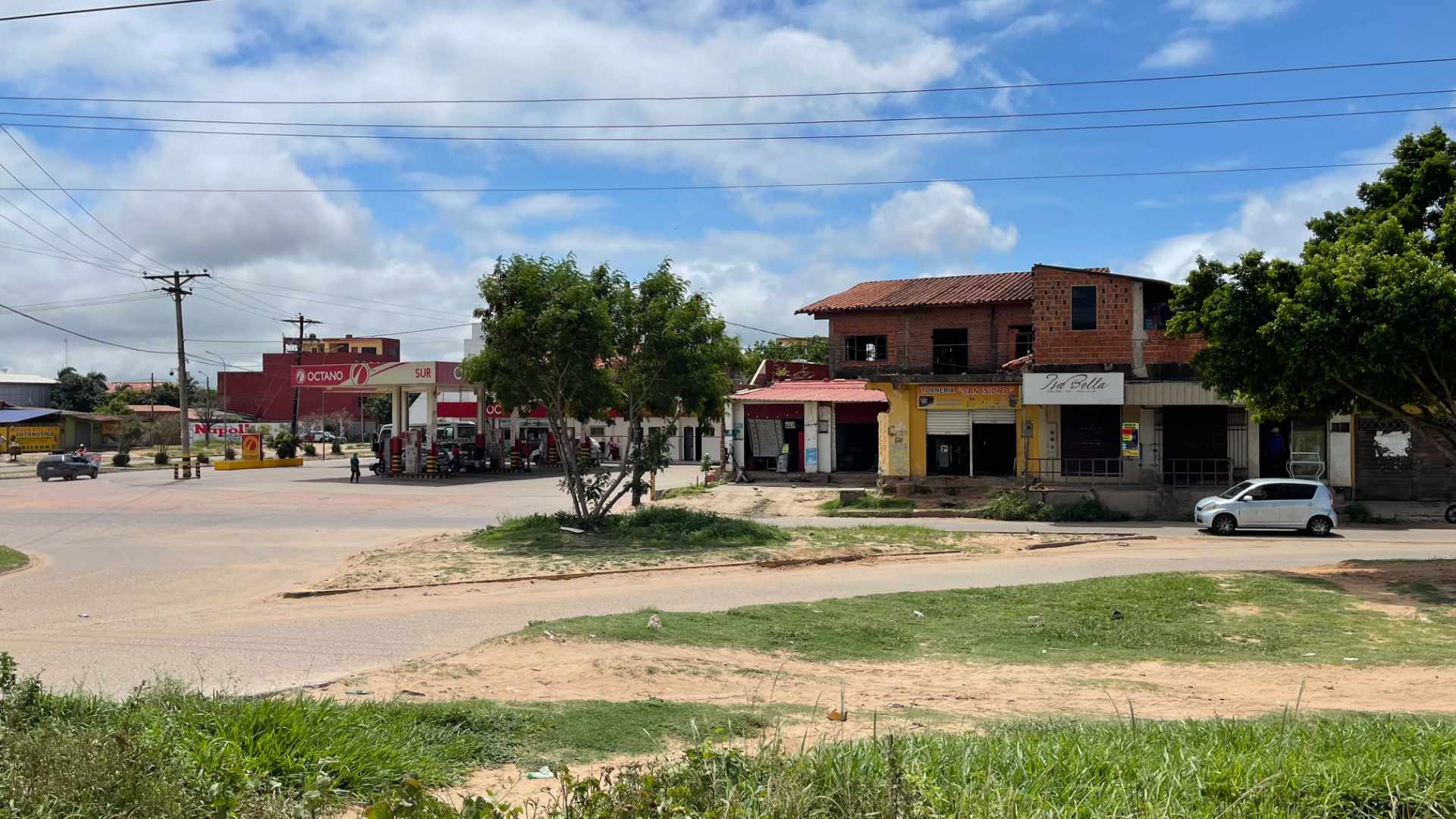 Terreno en Entre 6to y 7mo anillo Sur en Santa Cruz de la Sierra    Foto 7