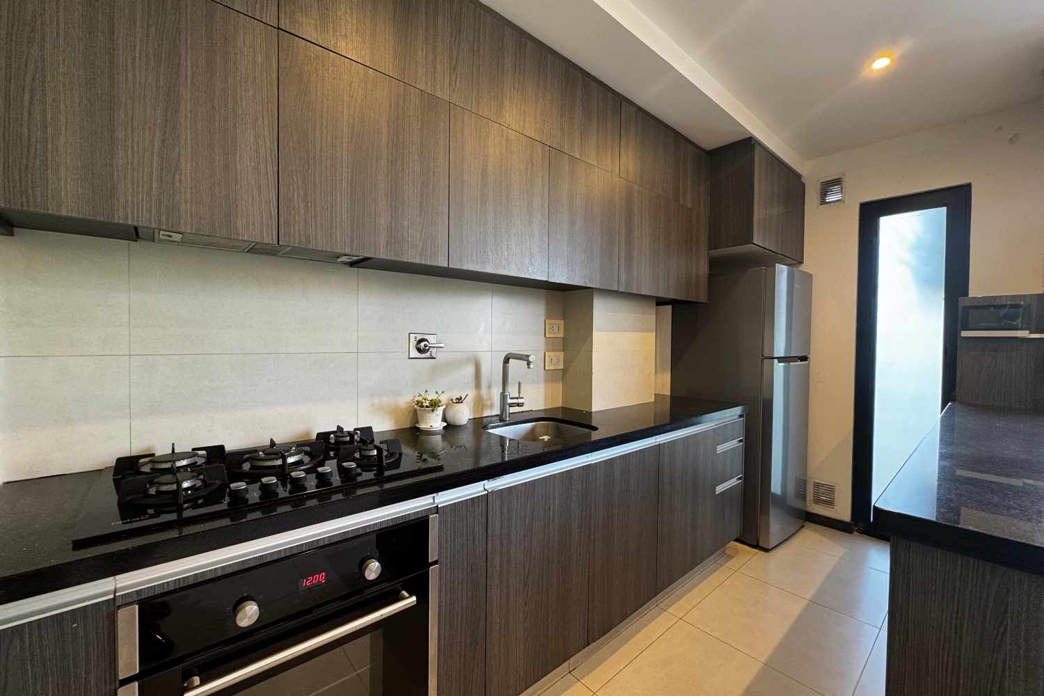 Departamento en AlquilerCONDOMINIO PIAZZA ONCE 2 dormitorios 3 baños 1 parqueos Foto 6